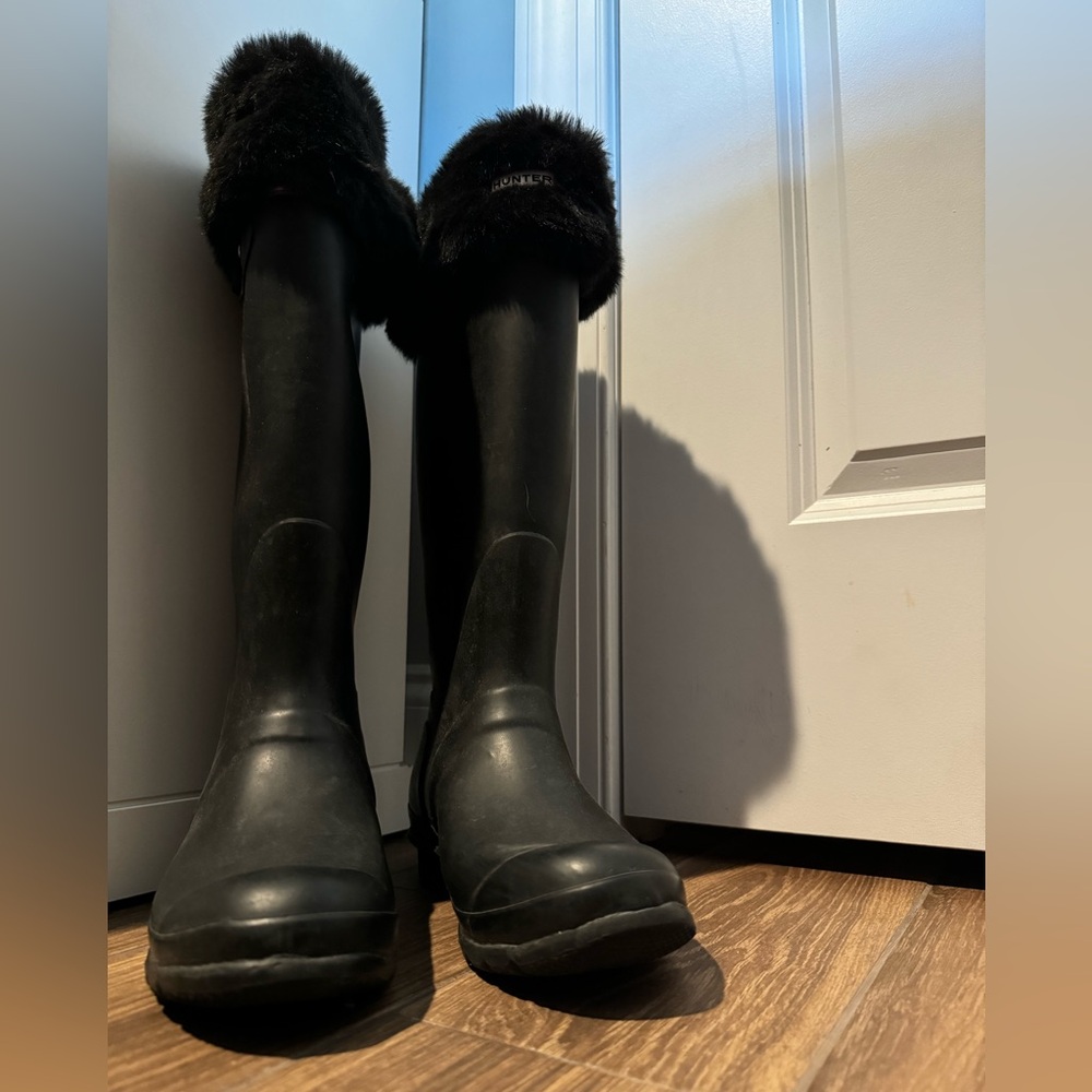 HUNTER Women size 10 boots with fleece socks - Picture 3 of 5